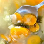 Kan jeg få suppeskeer i forskellige farver?